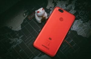 🏭 Xiaomi inaugura su “fábrica oscura”: un smartphone por segundo, sin humanos ni luces