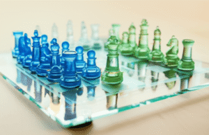 ChatGPT vence a Grok 4-0 en torneo de ajedrez: ¿El auge de la IA estratégica?