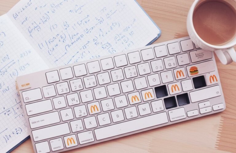 Programadores en apuros: ¿Por qué los recién graduados de IT no encuentran trabajo?