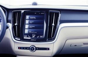 Volvo Acelera para Solucionar Fallos de Software: ¿El Futuro del Coche Conectado?