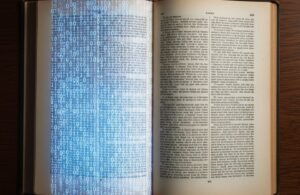 IA y derechos de autor: ¿quién es el dueño de lo que escribe una máquina?